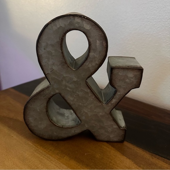 LIMITED TIME $5 ITEM!! Better Homes And Gardens Rustic Gray Ampersand Sculpture - Picture 1 of 3